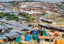 রোহিঙ্গা ক্যাম্পে গোলাগুলি, নিহত ২