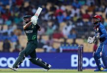 বাবরের ফিফটি, পাকিস্তানের লড়াকু পুঁজি