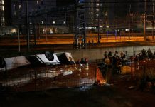 ফ্লাইওভার থেকে নিচে পড়ে বাসে আগুন, শিশুসহ নিহত ২১