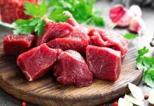 কেন খাবেন লাল মাংস