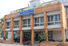 নেত্রকোনায় পৌঁছেছে ব্যালট পেপার