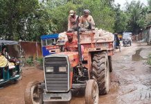 শার্শায় ইট বোঝাই ড্রাম ট্রাক্টরের চাপায় নিহত ১