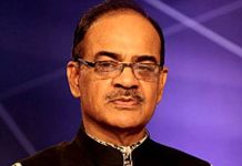 বিমানবন্দরের যাত্রীসেবা উন্নত করব : ফারুক খান