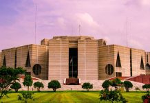 শপথ নিতে সংসদ ভবনে নবনির্বাচিত সংসদ সদস্যরা