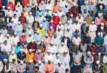 আখেরি মোনাজাতের মাধ্যমে শেষ হলো বিশ্ব ইজতেমার প্রথমপর্ব।