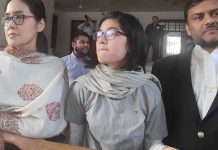 জাপানি তিন শিশুকে বাবা-মায়ের মধ্যে ভাগ করে দিলেন হাইকোর্ট