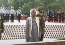 স্মৃতিসৌধে শহিদদের শ্রদ্ধা জানালেন ড. ইউনূস