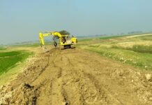 খালিয়াজুরীতে ফসল রক্ষা বাঁধের কাজ এগোলেও অর্থ ছাড়ে ধীরগতি