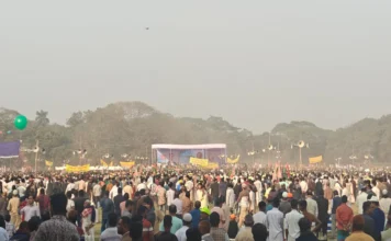 ময়মনসিংহে সমাবেশ মঞ্চে তারেক রহমান, ব্যাপক লোক সমাগম