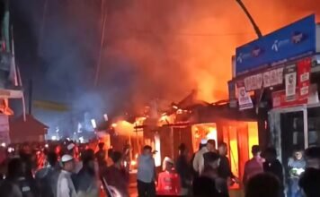 লক্ষ্মীপুরে সিলিন্ডার বিস্ফোরণে আগুন, ৮ দোকান পুড়ে ক্ষতিগ্রস্ত