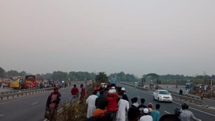 express-way-accident-20260216201221