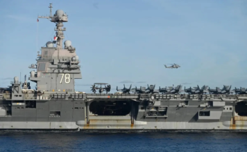 ইরান সীমান্তের ৭০০ কিলোমিটার দূরে মার্কিন রণতরী