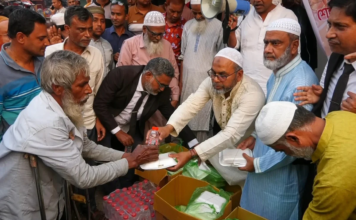 আসাদুজ্জামান আইনমন্ত্রী হওয়ায় ঝিনাইদহে আয়োজন ইফতার বিতরণ