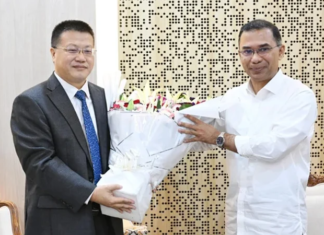 প্রধানমন্ত্রী তারেক রহমানকে চীন সফরের আমন্ত্রণ জানান : রাষ্ট্রদূত ইয়াও ওয়েন