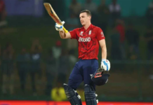 ইতিহাসগড়া এক সেঞ্চুরিতে ম্যাচ কাঁপালেন ব্রুক, হার মানল পাকিস্তান