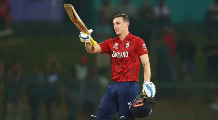 ইতিহাসগড়া এক সেঞ্চুরিতে ম্যাচ কাঁপালেন ব্রুক, হার মানল পাকিস্তান