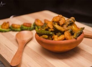 করলা চিংড়ি